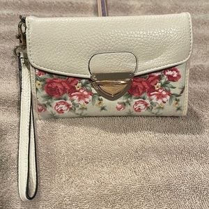 Floral Phone Wristlet